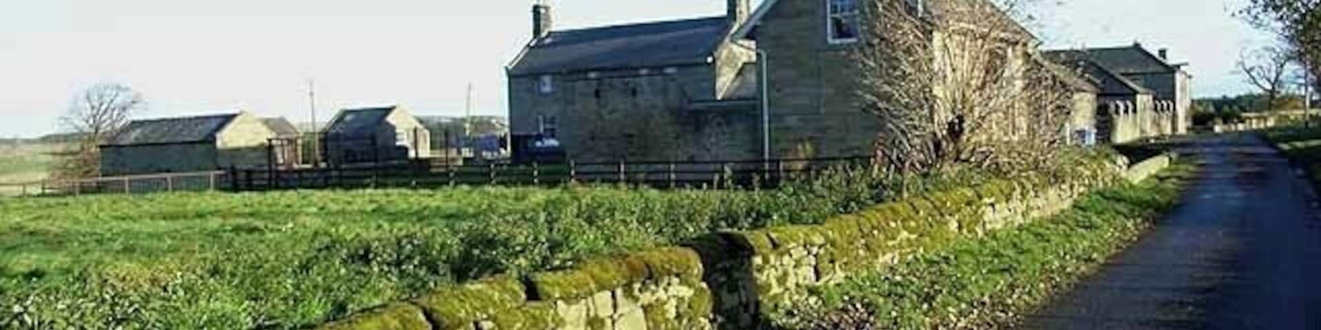 Kennels Farm A very large establishment with extensive outbuildings. Presumably at one time, if not now, a kennels.