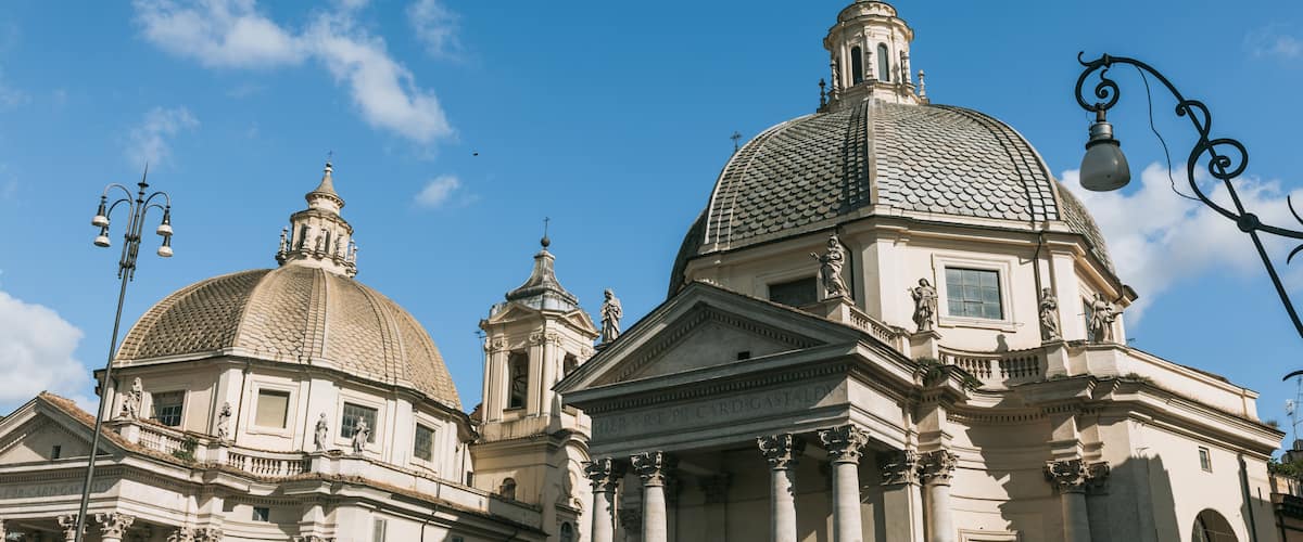 Piazza del Popolo showing heritage architecture