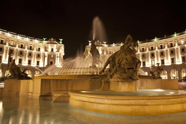 Rome - fountain from Piazza della Repubblica at night