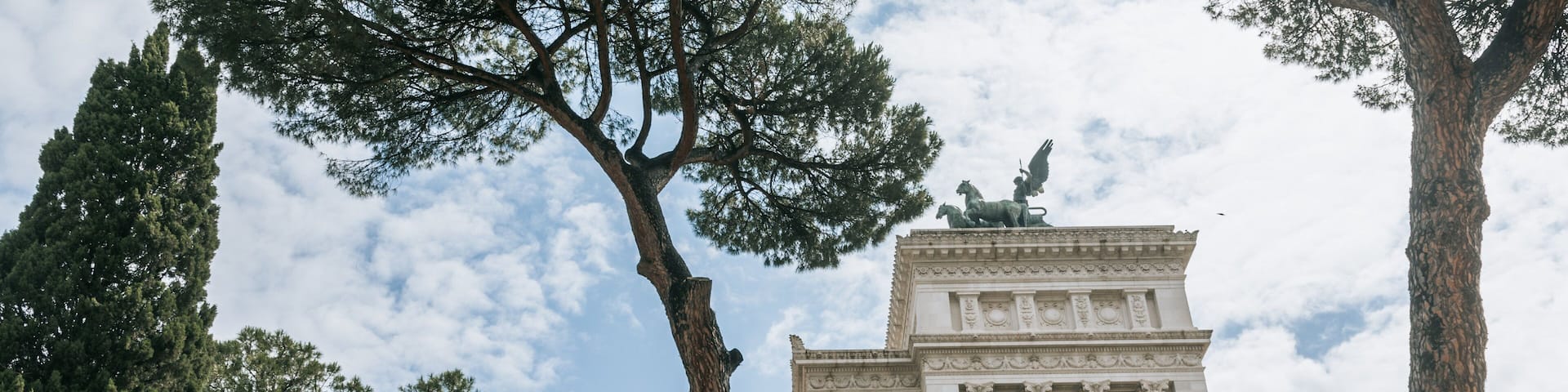 Piazza Venezia showing heritage architecture