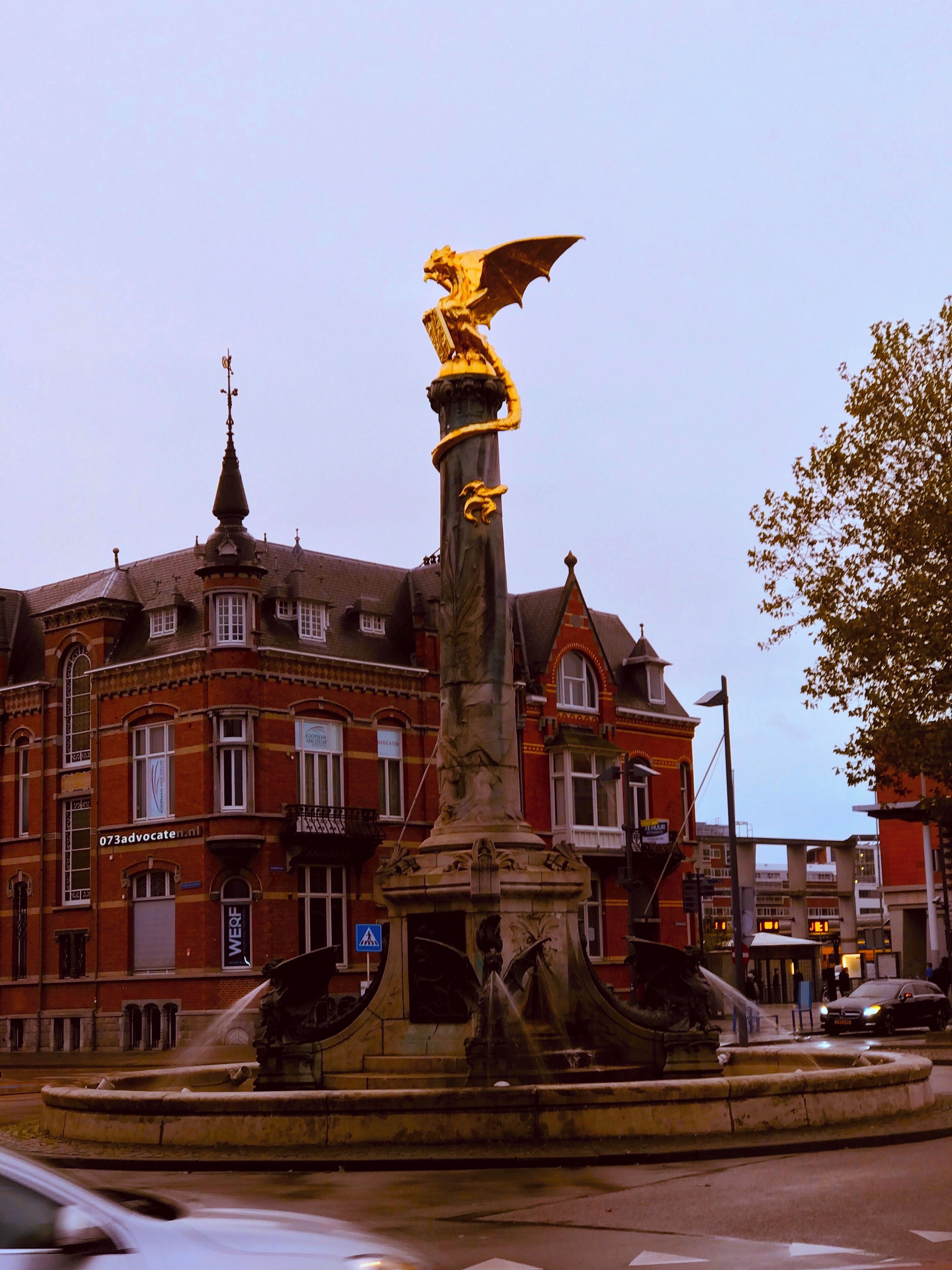 Statue of the Dragon or #Golden Dragon of Den Bosch!
This statue has been built as a memorial for twins whom died of age 17. This design was the chosen one among many others as a contest winner. This #Golden dragon sits on the top of a fountain consists of other smaller dragons. It is located near the central station in Den Bosch, Netherlands.

#lifeatexpedia #golden #dragon