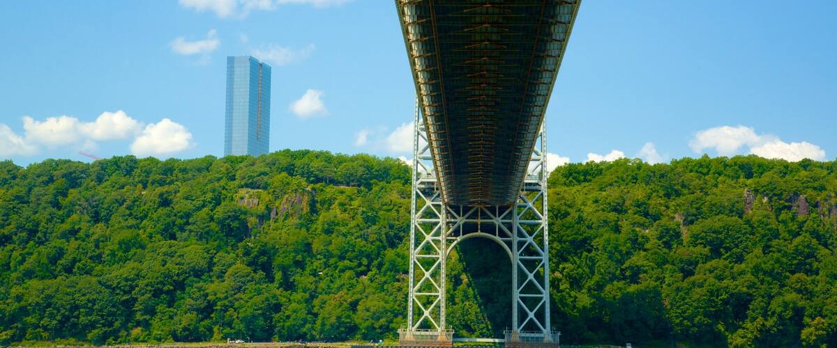 George Washington Bridge showing a bridge