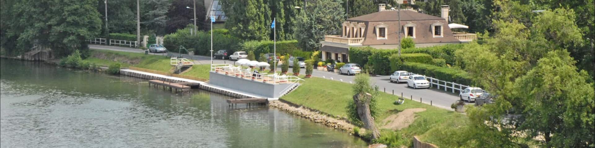 L'Oise est une rivière du nord de la France. Elle prend sa source en Belgique, à 309 mètres d'altitude dans le massif forestier Bois de Bourlers, à Forges au sud de Chimay (Hainaut), et se jette dans la Seine à Conflans-Sainte-Honorine, dans le département des Yvelines.(Wikipedia) fr.wikipedia.org/wiki/Oise_%28rivi%C3%A8re%29