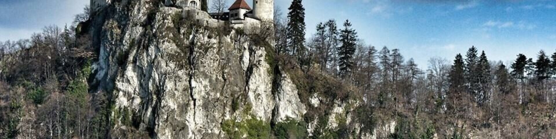 This is a pic of Bled Castle from the lake area. When at the castle, take a tour and then a coffee break. The view from the top is great too!
Source: Wikipedia
Bled Castle (Slovene: Blejski grad, German: Burg Veldes) is a medieval castle built on a precipice above the city of Bled in Slovenia, overlooking Lake Bled. According to written sources, it is the oldest Slovenian castle and is currently one of the most visited tourist attractions in Slovenia.
#architecture #castle