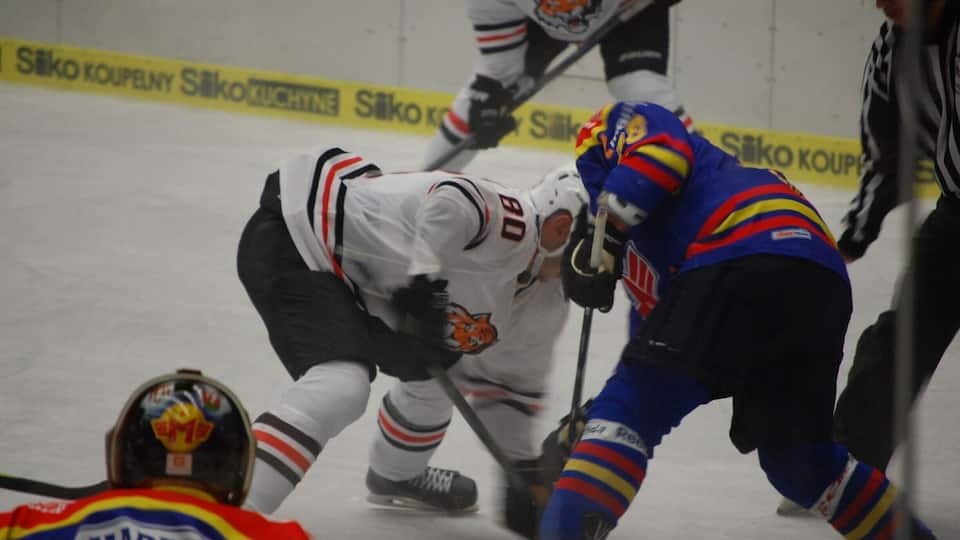 Ice Hockey is a great sport to watch, especially in Czech Republic.
Get yourself along to watch HC Motor when you are in České Budějovice.
=M=