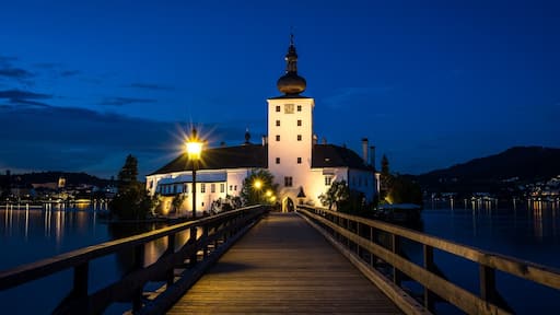 Blue Hour Shot of Schloss Orth, Gmunden. #austria #gmunden #schlossorth #travel #sightseeing #bluehour #sonya7ii #BvSBlue