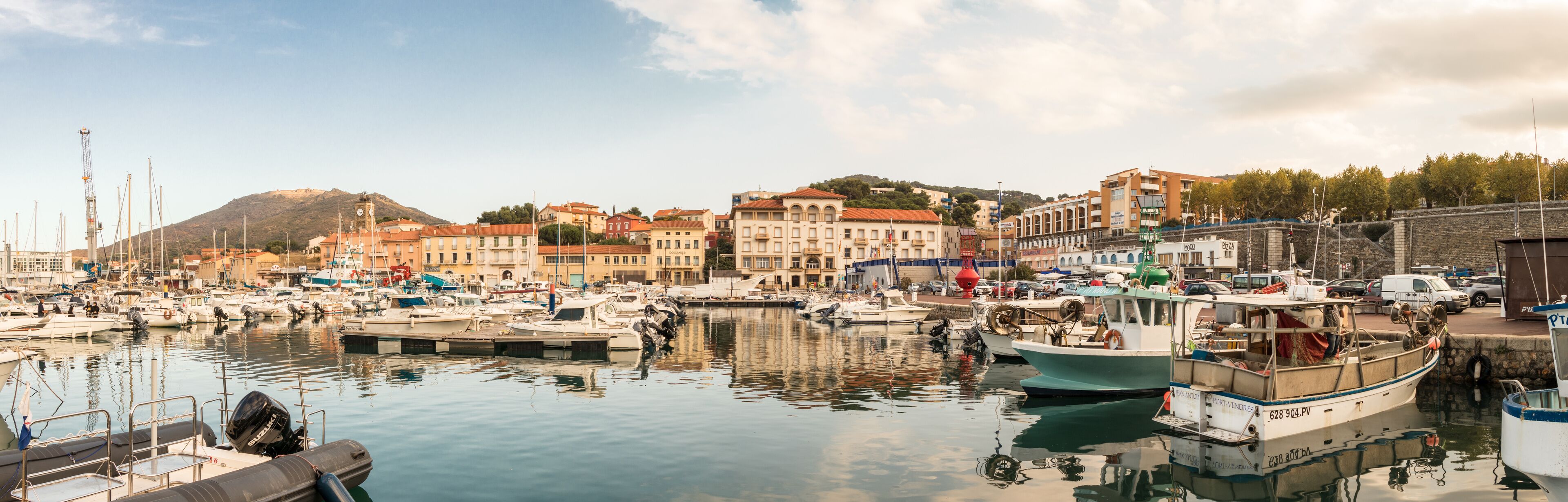 Panorama de la ville de Port Vendres dans les Pyrénées orientales (France)
