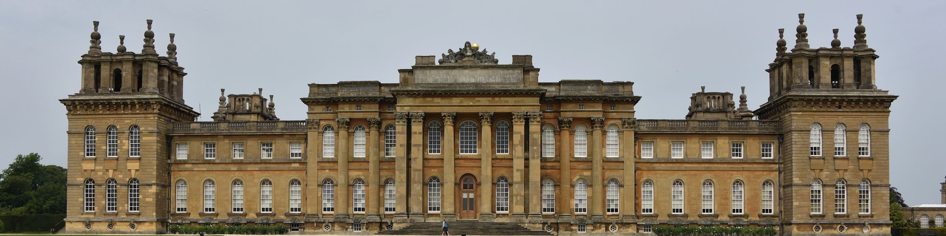 Blenheim Palace, a Georgian building that is the only secular, non-royal palace in England
