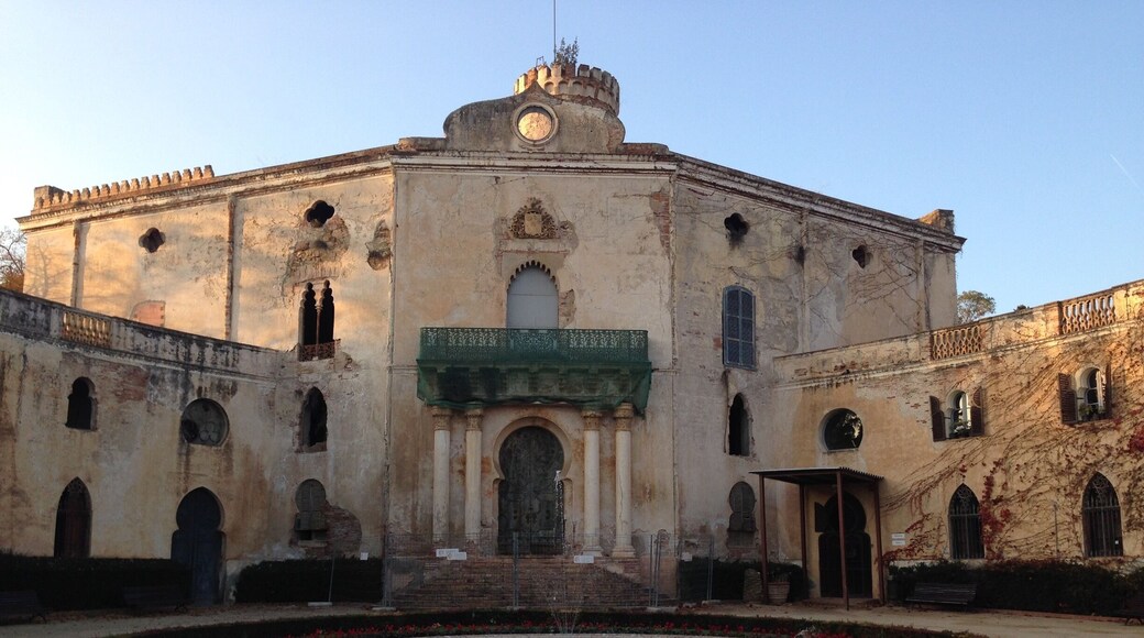 This park is not as known by regular tourists. It houses the labyrinth its named after, but also several themed gardens. My favorite is the Ancient Roman garden. It's situated just a small walk away from metro station Horta.