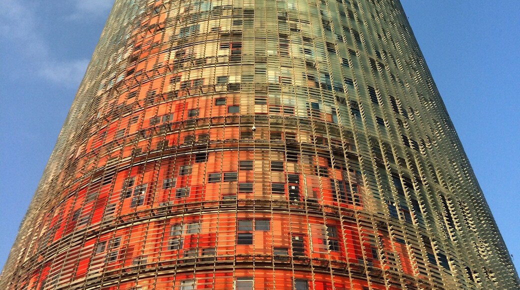 Challenging Sagrada Familia for the title of highest building in the city, Torre Agbar stands next to the Glóries square. It is a ordinary office building, but impressively colorful on the outside!
#barcelona