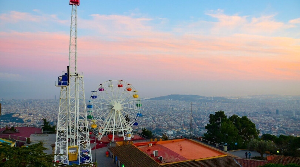 Beautiful sunset from this gem of a park atop Barcelona! #tibidado #ferriswheel #amusementpark #sunset #views #barcelona #spain #espana