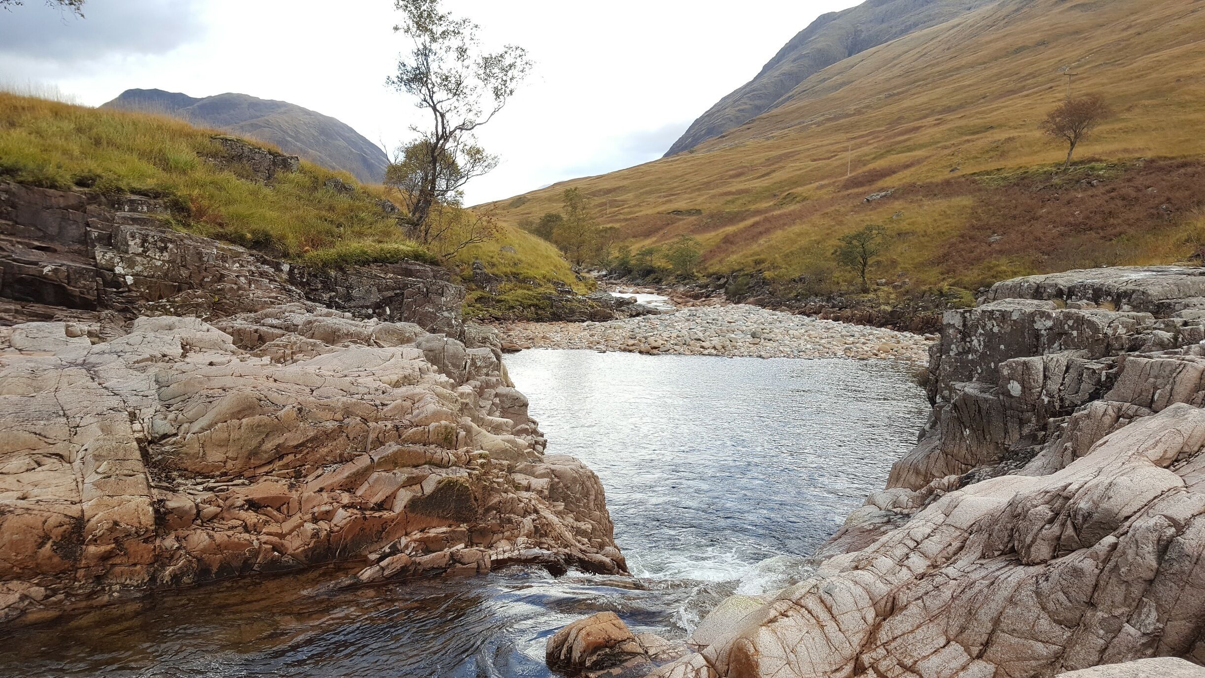 Glenn Etive, one of the James Bond locations for Skyfall, very eerie sound of stags calling out in the low cloud.