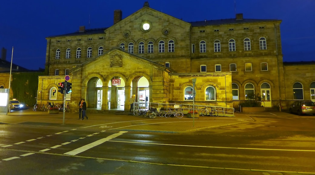 View of the station building at Fürth (Bayern) Hauptbahnhof, Fürth, Bavaria, Germany.