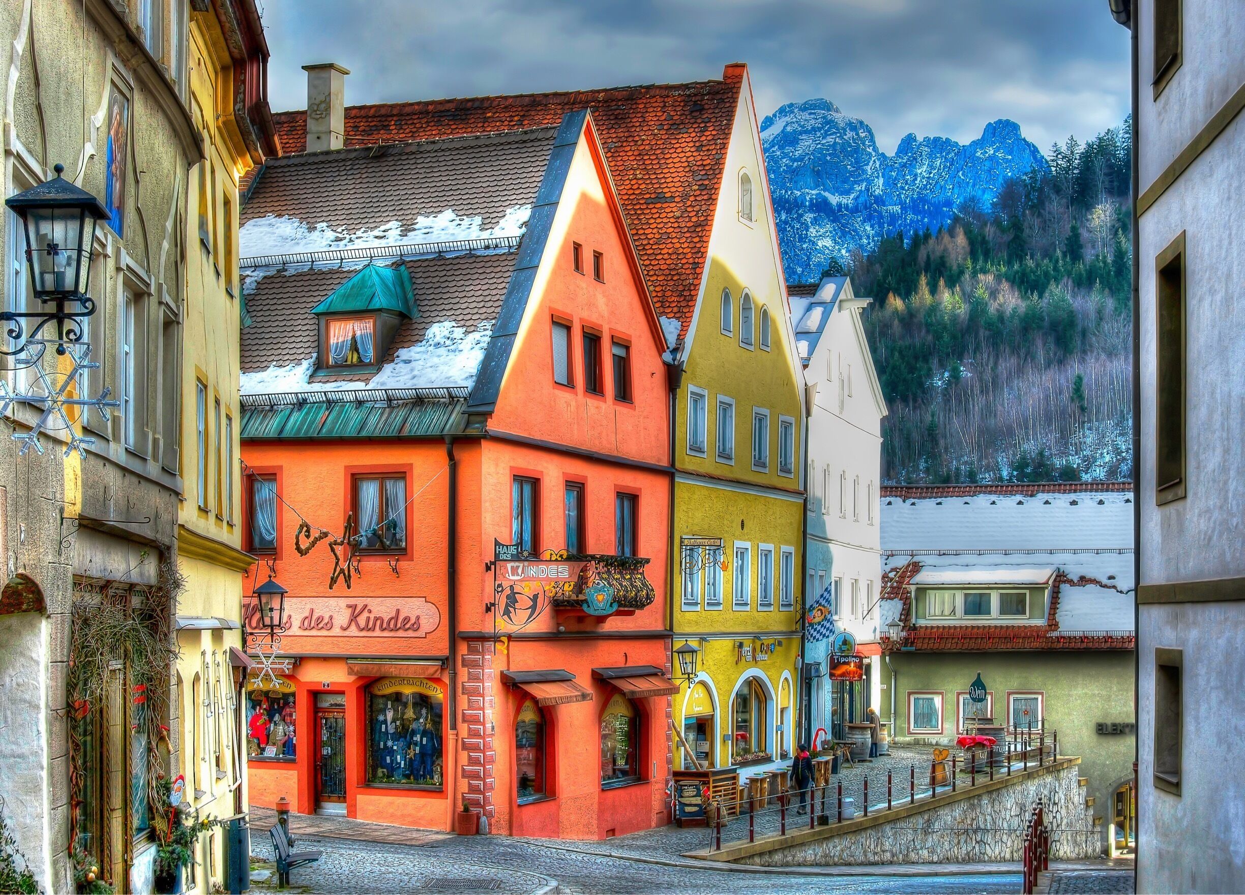 Another "painted picture" created from a photo on the streets of Füssen, Germany. 