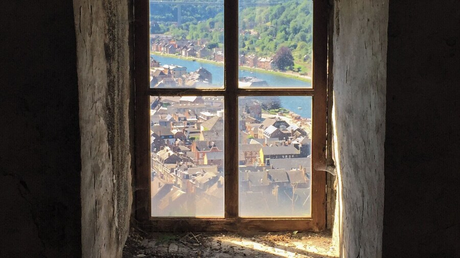 'A citadel that should not be missed, especially when the sun shines unusually bright for the end of May and you enjoy every gust of wind and patch of shade.'
#blue #waterlust