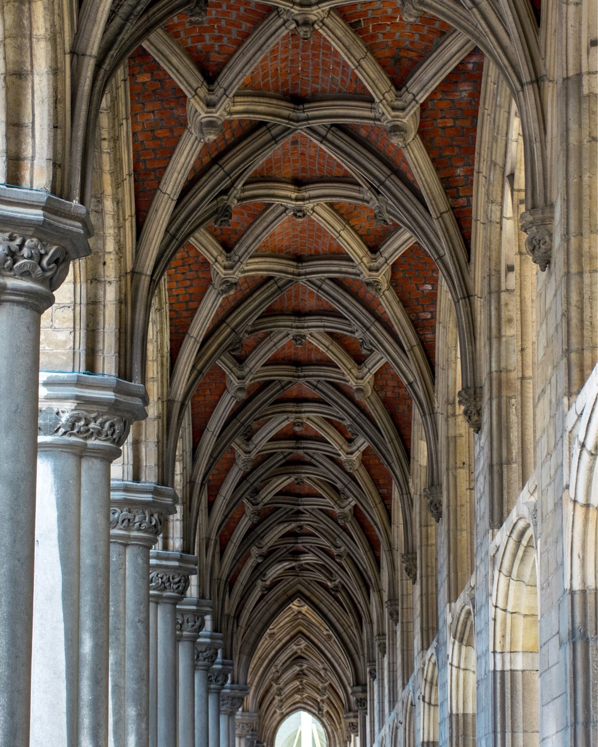 There’s a pattern in everything - look up every once in a while! 😉 #pattern #lifeatexpedia