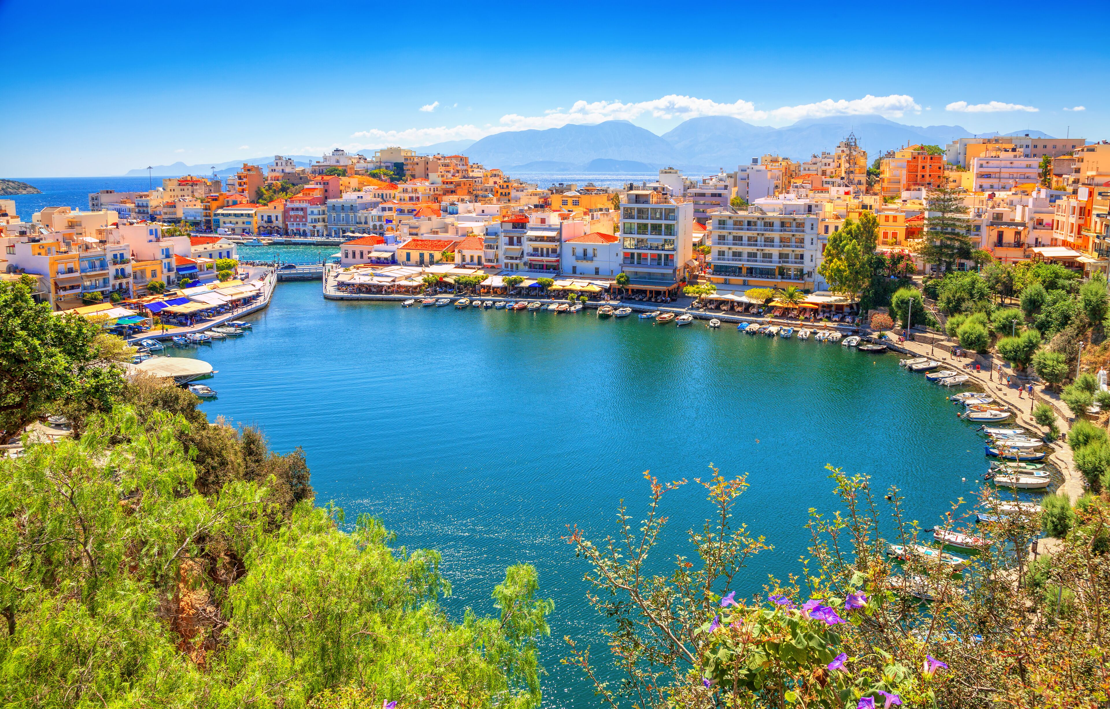 アギオス ニコラオス