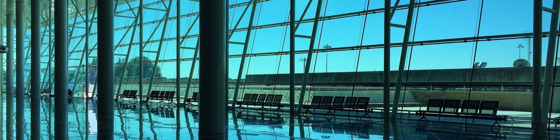 The flight from Lisbon to Porto cost me just 10€!! Porto has a number of international connections (schengen area mostly, if not all)