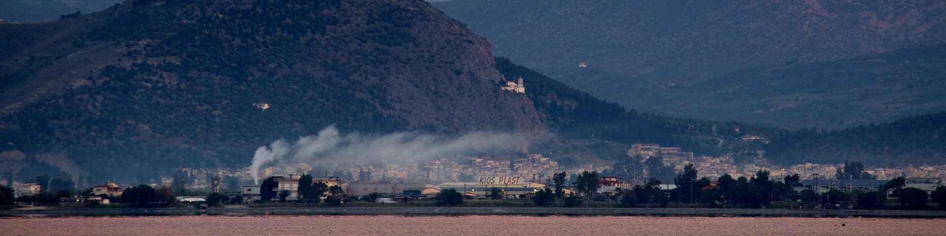 Nafplio showing a sunset and mountains
