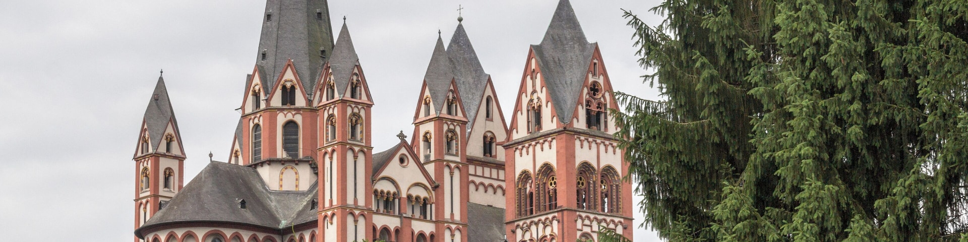 This is a picture of the hessian Kulturdenkmal (cultural monument) with the ID