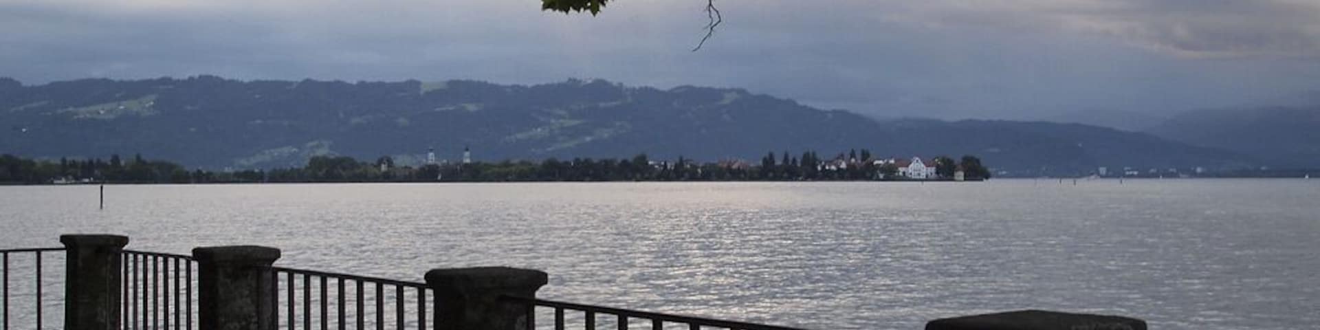 Blick auf Lindau vom Lindenhofpark (8/2011)
