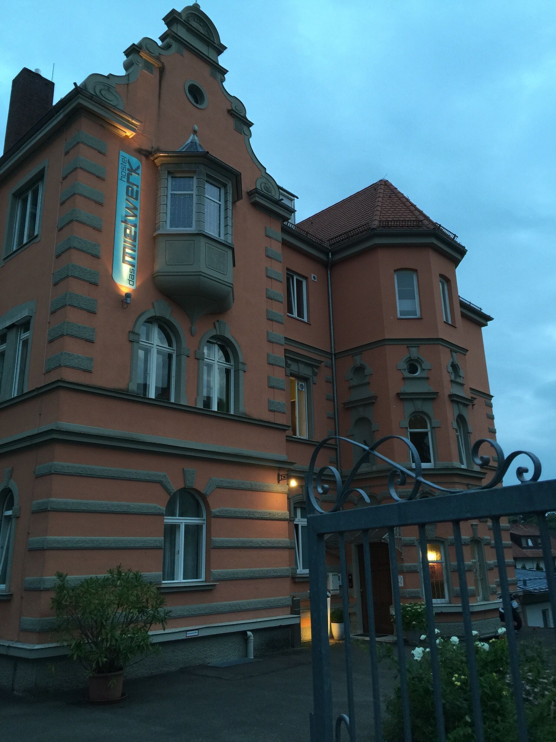 A large, ornate building with a sign that reads "das Meierhaus".