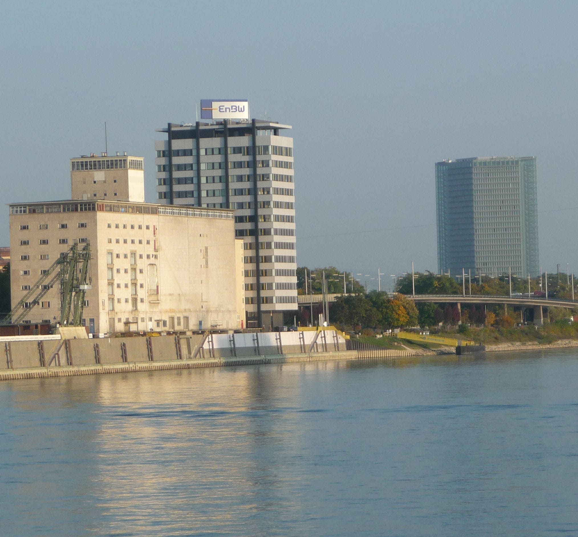 Hafenanlagen und Victoria-Haus