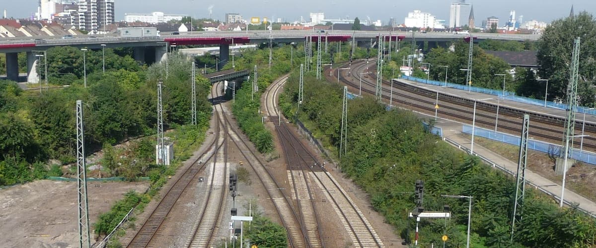 Ludwigshafen, Germany, Hauptbahnhof / Hochstraße