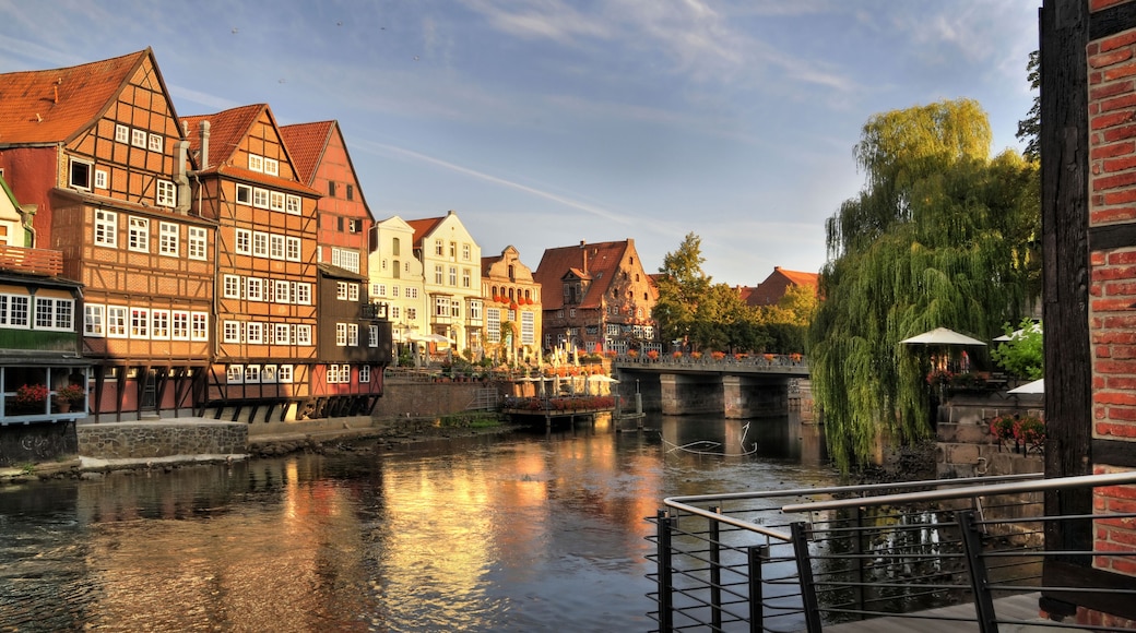 alter hafen lüneburg am morgen