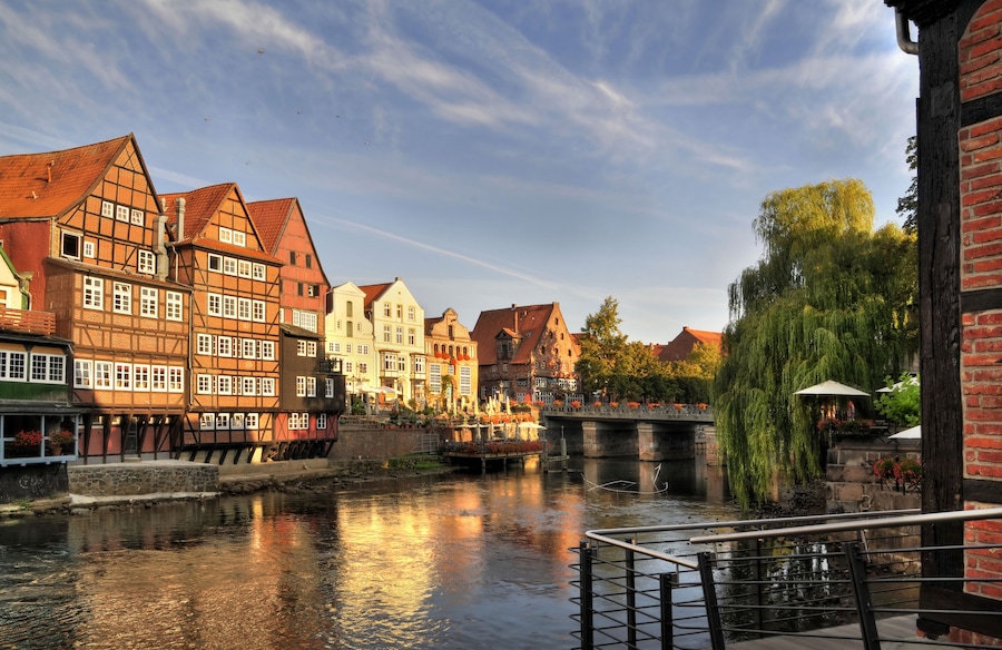 alter hafen lĂŒneburg am morgen