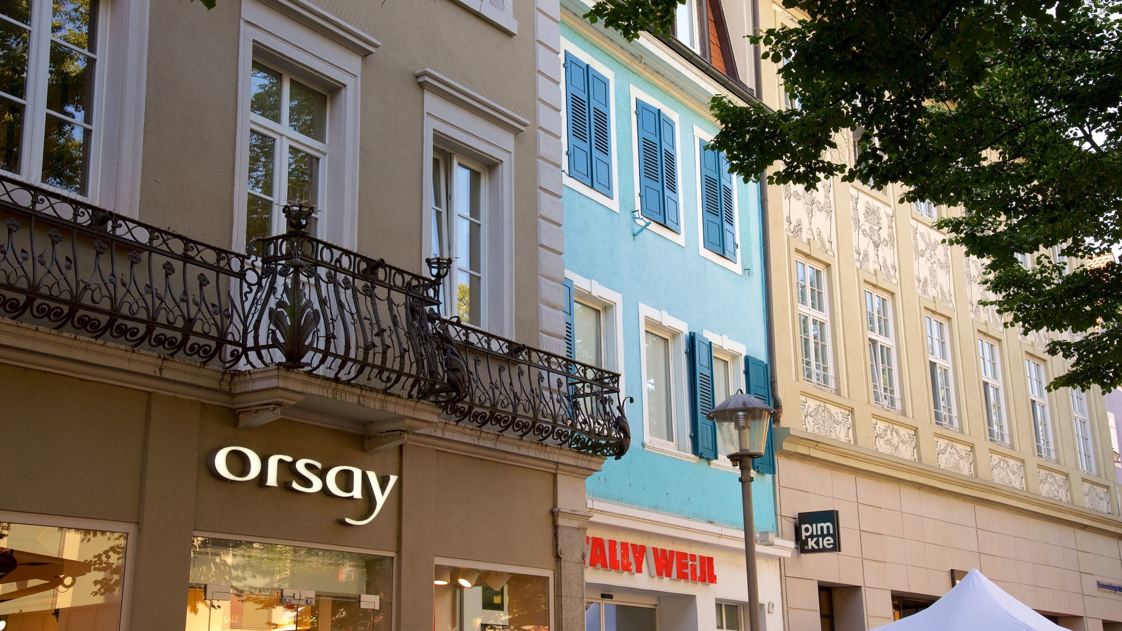 Offenburg showing shopping