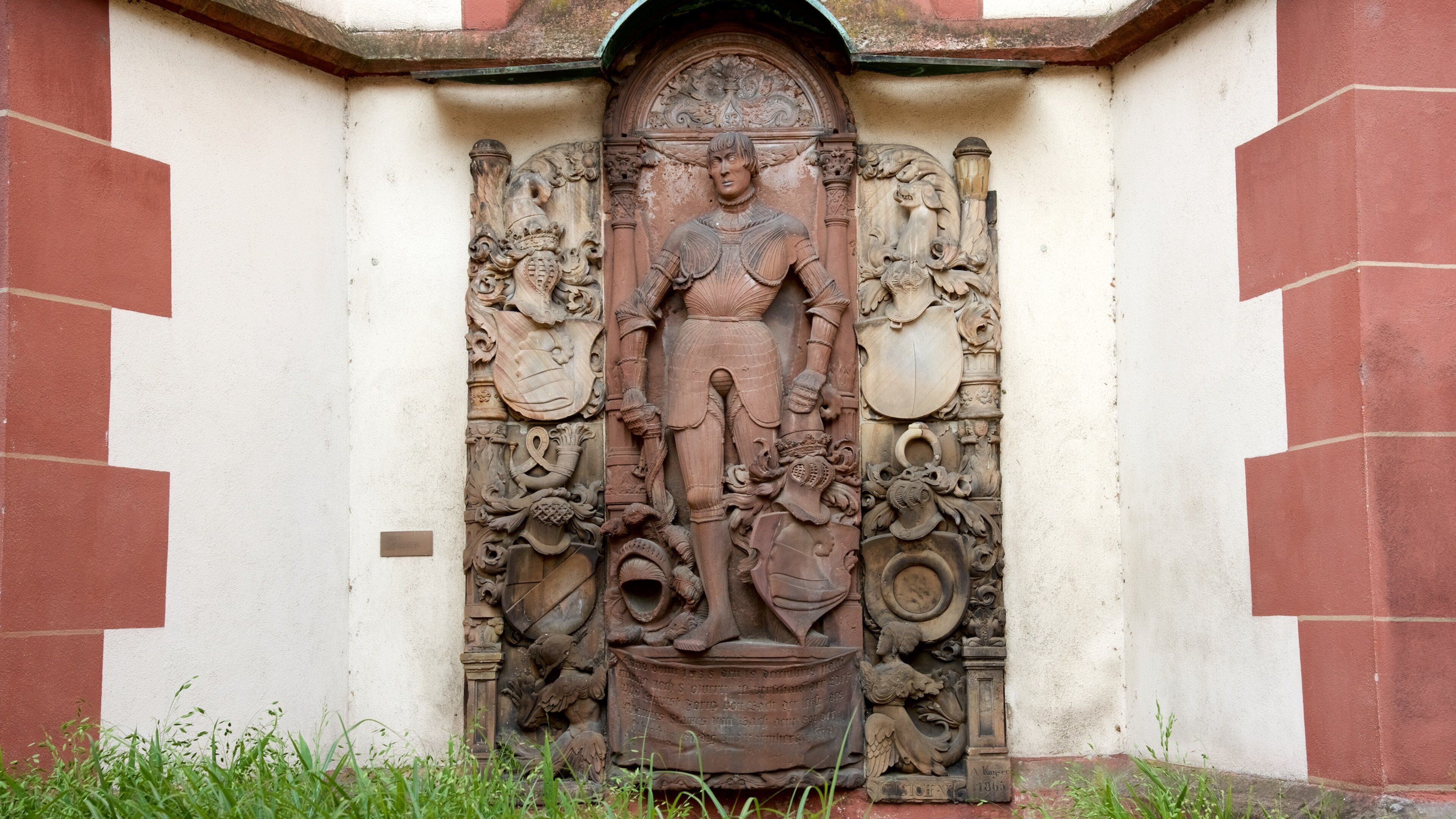 Offenburg caracterizando uma estátua ou escultura