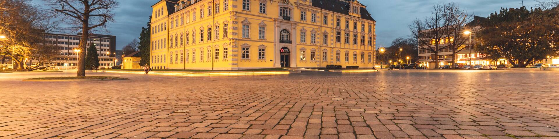 Germany, Lower Saxony, Oldenburg, Oldenburg Palace in the evening