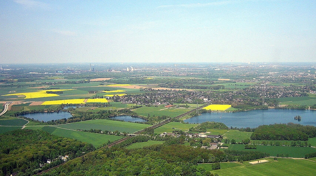 Düsseldorf-Angermund mit Angermunder See