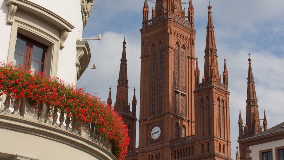 December 2012
Marktkirche, Wiesbaden, which sits in a large square where all the markets are held, a beautiful example of architecture and well worth a visit.