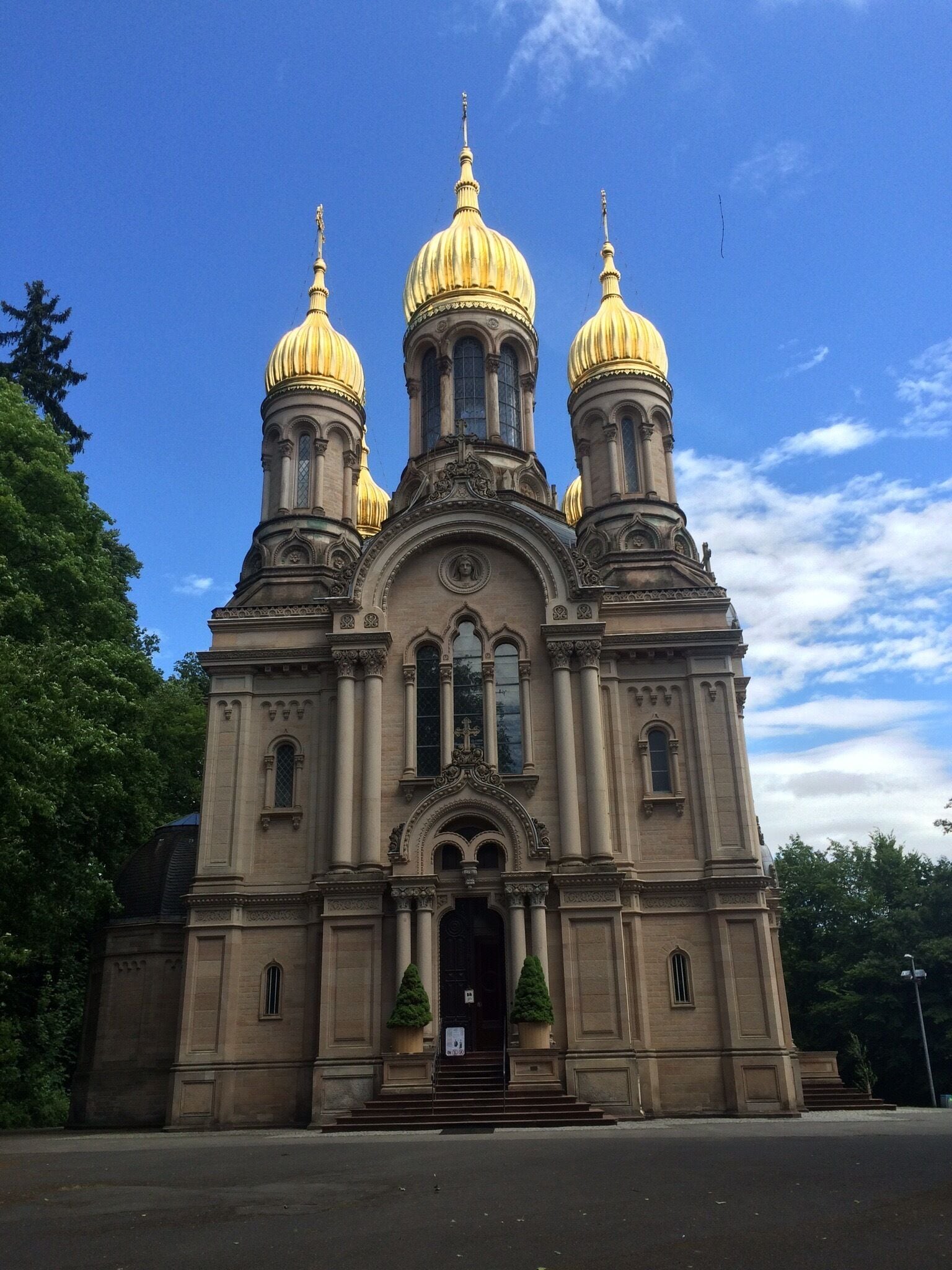 Beautiful church with an awesome/innovative train ride to the top. 