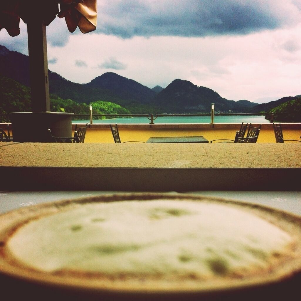 A cup of hot choco with a breathtaking view. Worth every penny of it!!!