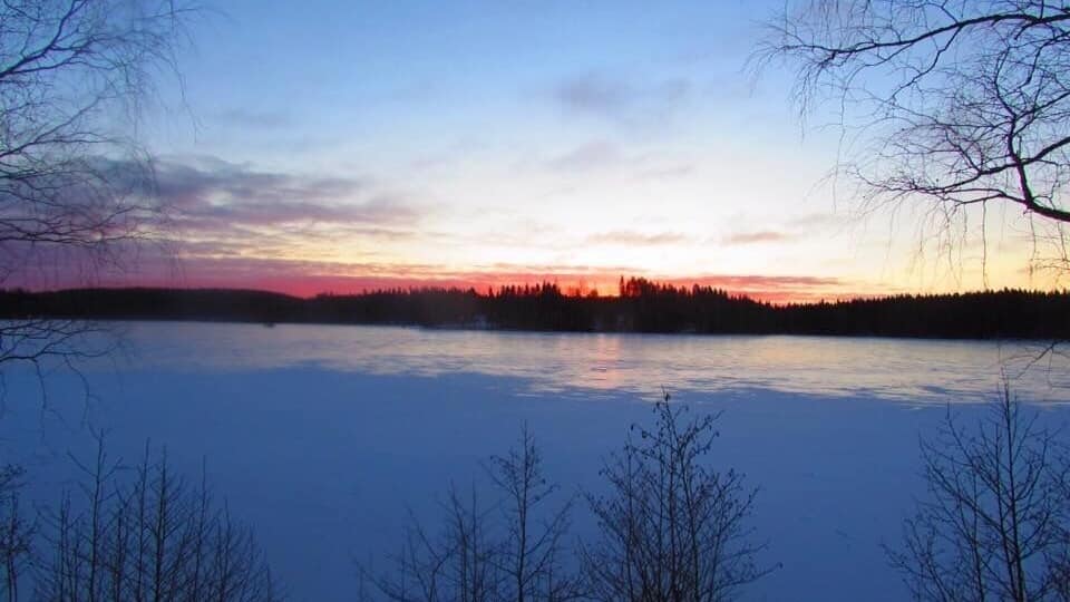 Frozen lake at sunrise #WinterWonders