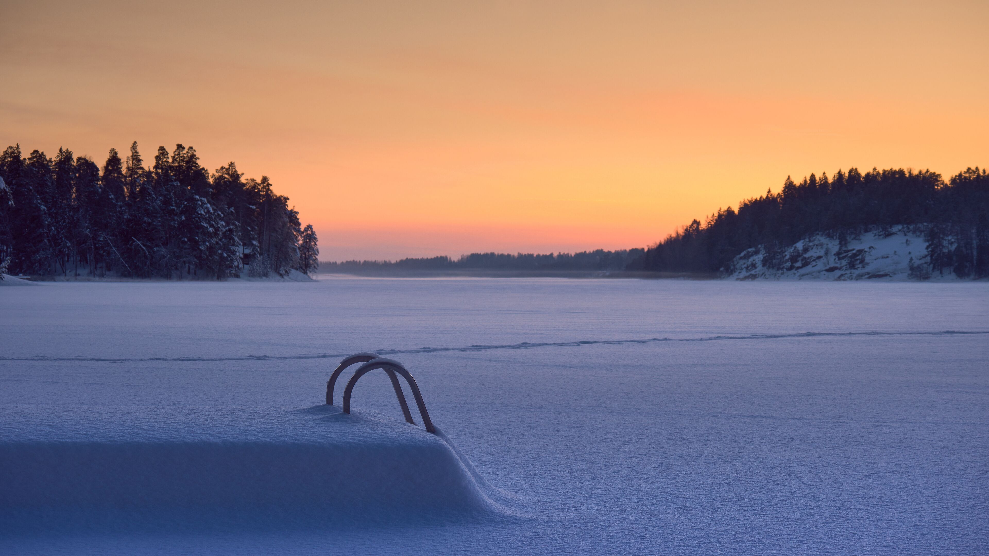 Winter frosty sunset on Tuusula lake.