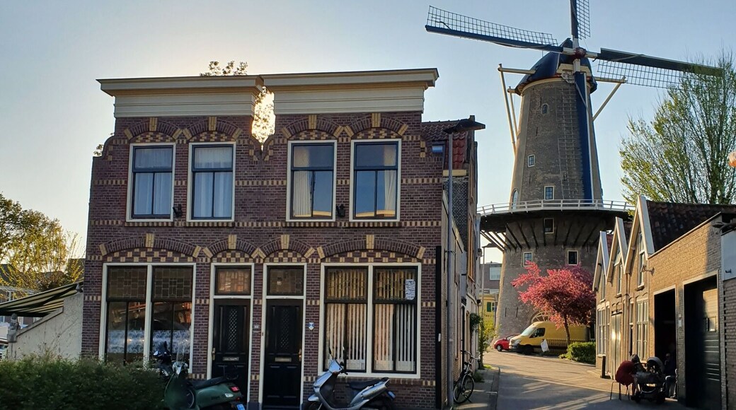 Cute little town 30 minutes away of Amsterday. Perfect for a day trip to escape the crowds and enjoy walking around canals and cute streets plus taking Gouda cheese #lifeatexpediagroup