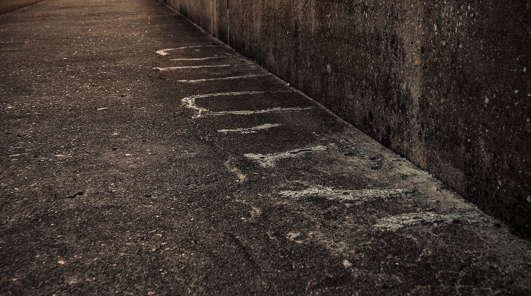 Beautiful bridge in Helmond with a sunset yesterday.
#sunset
#helmond
#netherlands