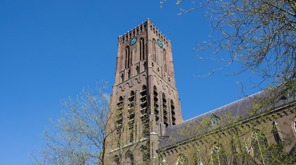 The neogothic Big Church in Oss, the Netherlands seen from Monsterstraat. The architect of this monument was H.J. van Tulder and the tower is 54 metres.