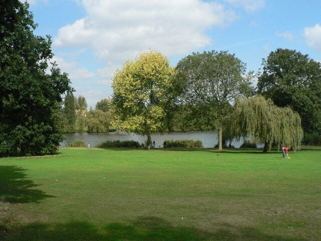 Bexley: Danson Park lawn and lake A picturesque spot in this vast park.