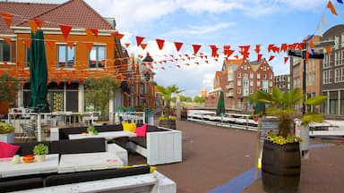 South Holland featuring outdoor eating and a square or plaza