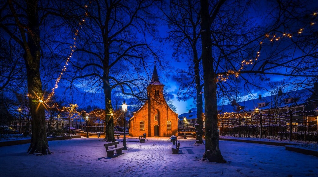 Hasselt Chapel, the oldest building of my hometown at #bvsblue hour
JUST FOLLOW THE PIN 📌
⬇️⬇️ Make my day and follow me also at: ⬇️⬇️
https://www.instagram.com/denniskuh1896/
https://www.facebook.com/dennisdondersphotography/
https://500px.com/dennisdonders
www.flickr.com/photos/denniskuh1896