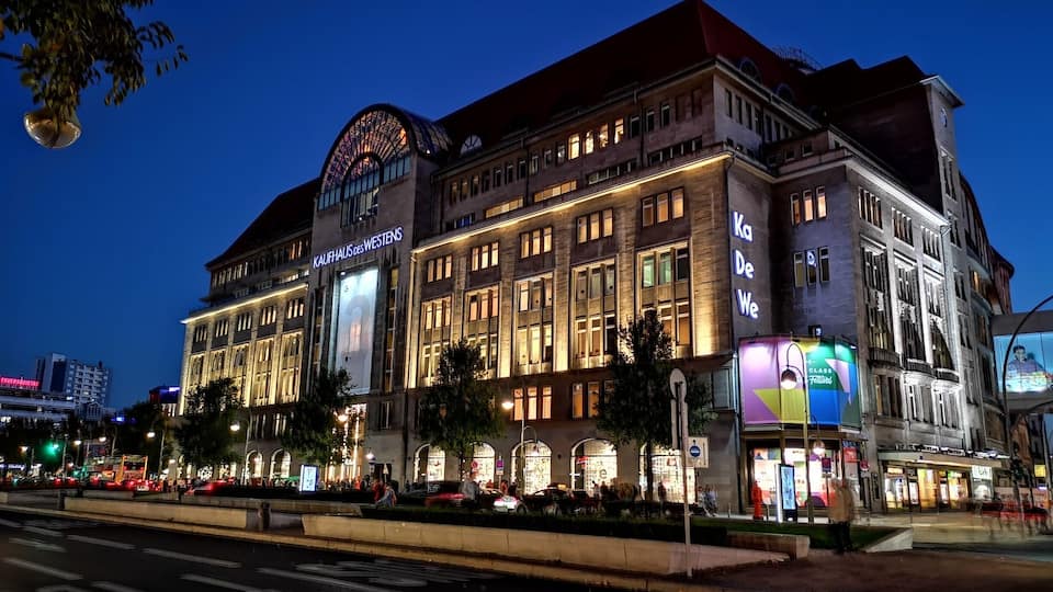 Fantastic store, the Ka: De: We Berlin