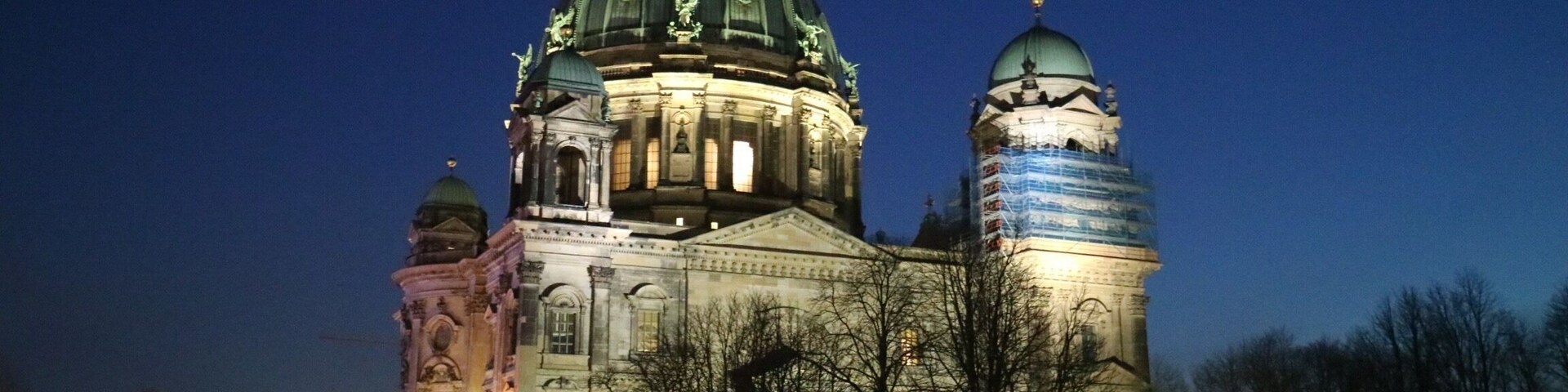 Must visot there at night time. Sooo beautiful