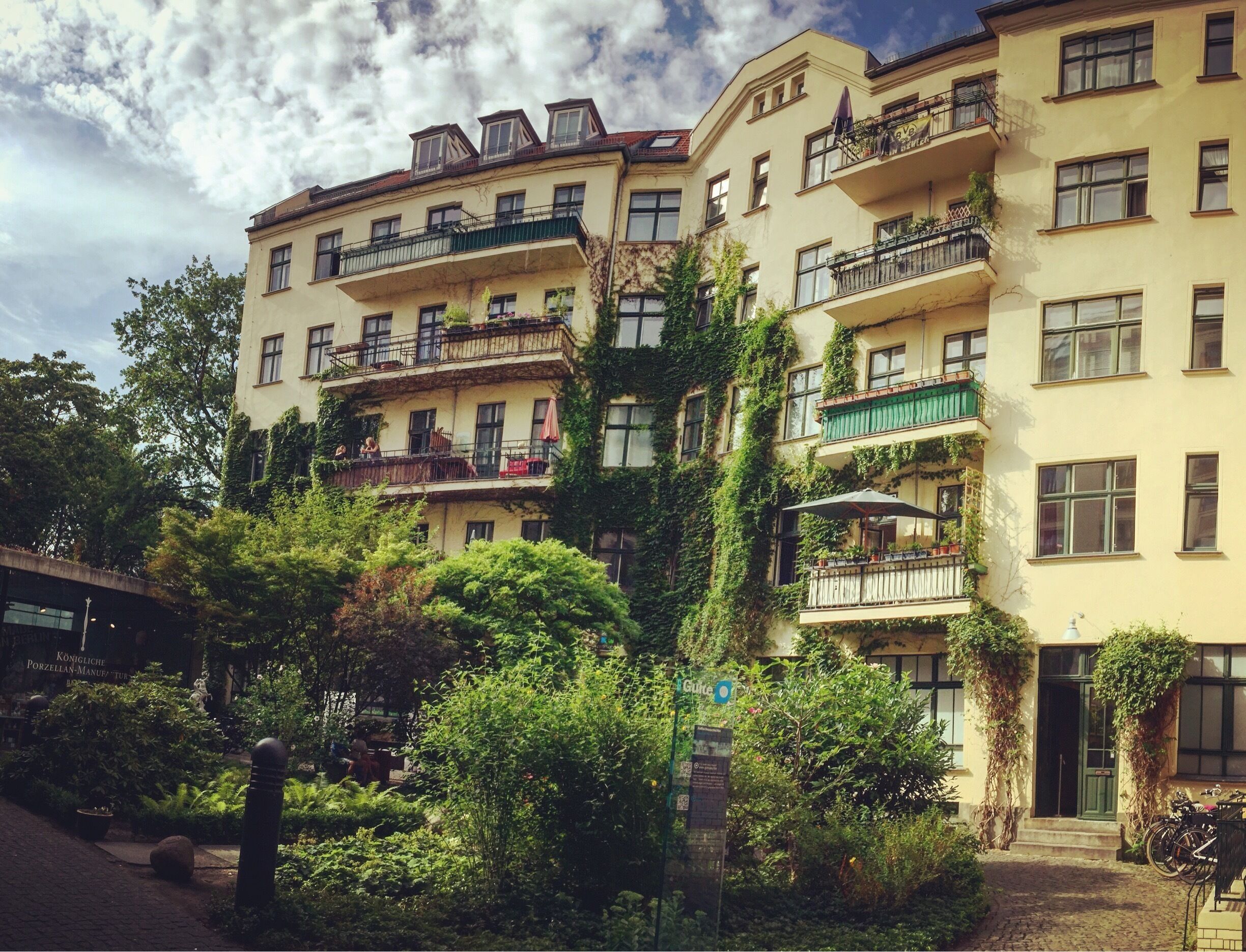 Hackesche Höfe -ostoskeskus