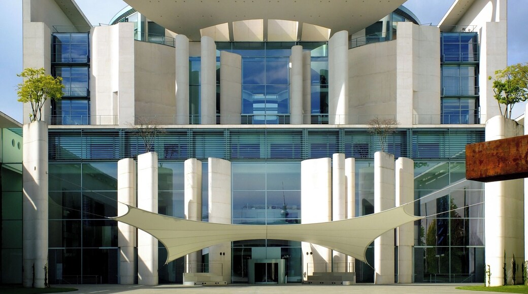 Berlin is a feast for the eye for anyone that loves beautiful and modern architecture.
#architecture.