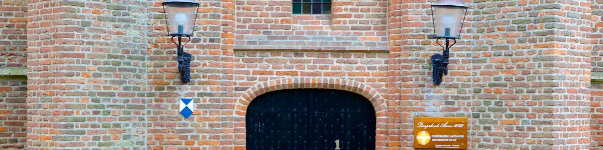 Zandvoort showing a house and heritage elements